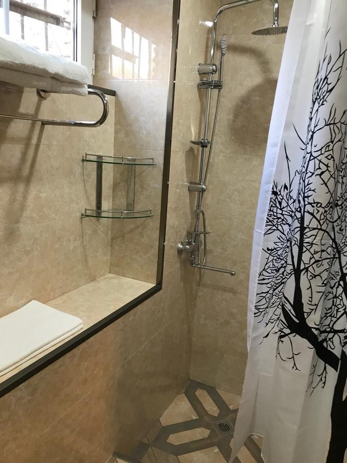 טביליסי Aleon Hotel מראה חיצוני תמונה